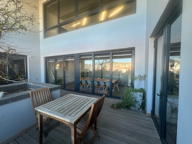 To Let commercial Property for Rent in Zonnebloem Western Cape